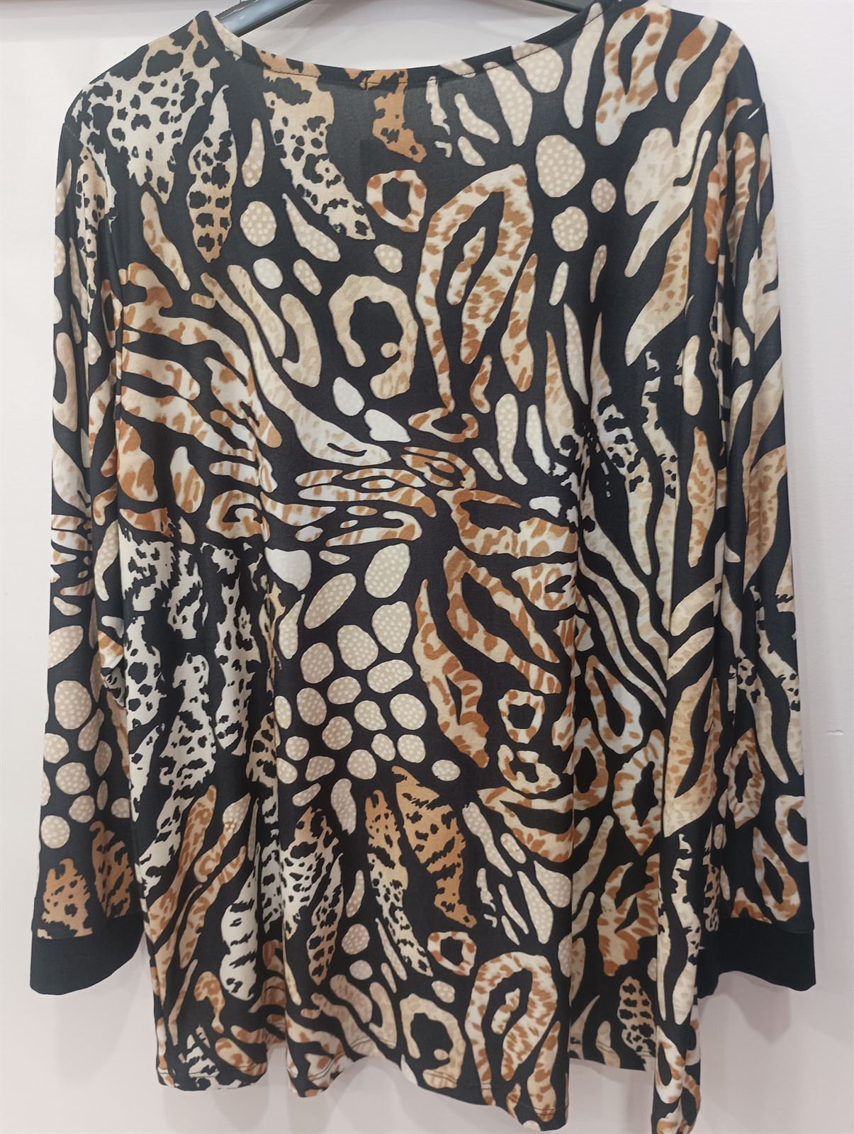 Camiseta animal print moda curvy - Imagen 3