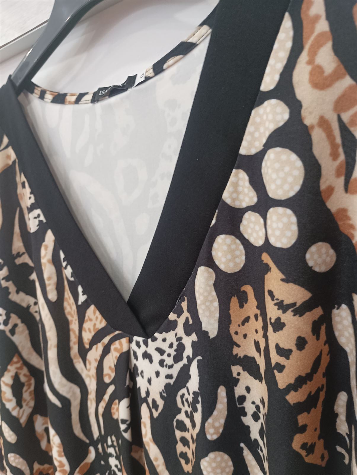 Camiseta animal print moda curvy - Imagen 4