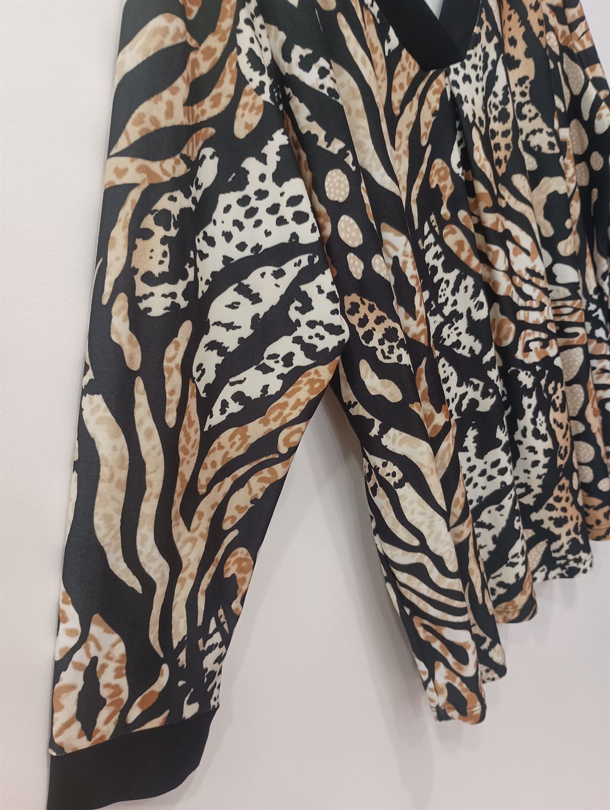 Camiseta animal print moda curvy - Imagen 5